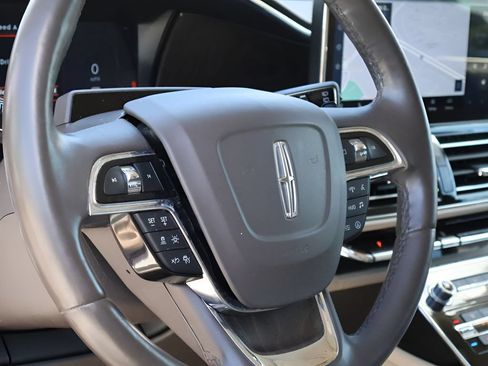 Used 2024 Lincoln Navigator Reserve AWD/4WD image 21