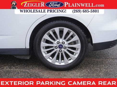 Used 2017 Ford C-MAX SE image 9