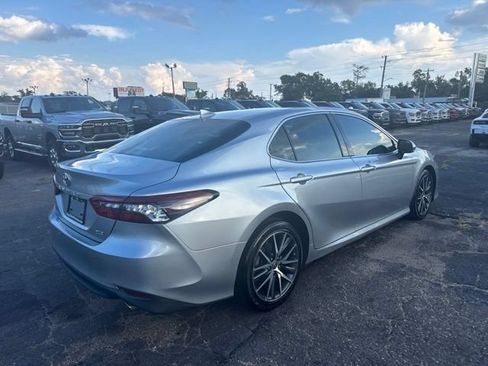 Used 2023 Toyota Camry XLE FWD image 3