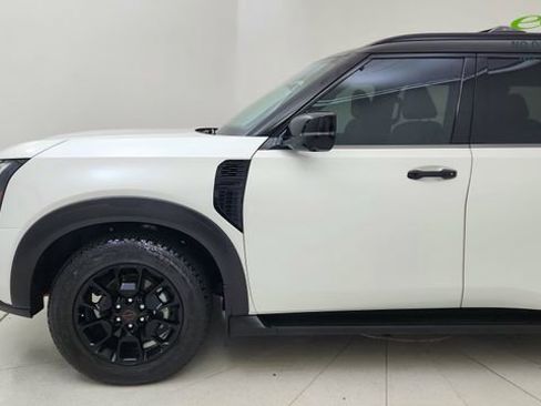 Used 2026 Nissan Armada PRO-4X w/ Captain's Chari Seat Package AWD/4WD image 9