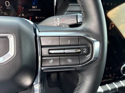 Used 2025 GMC Acadia Elevation AWD/4WD image 21