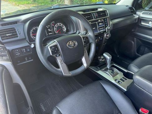 Used 2022 Toyota 4Runner TRD Sport w/ Technology Package AWD/4WD image 18