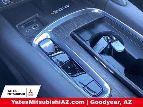 Used 2023 Buick Enclave Avenir w/ Avenir Technology Package image 12