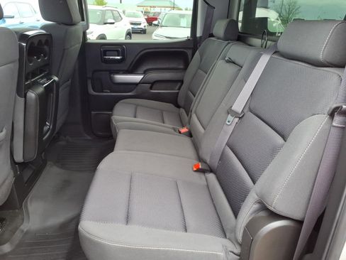 Used 2017 Chevrolet Silverado 1500 LT AWD/4WD image 6