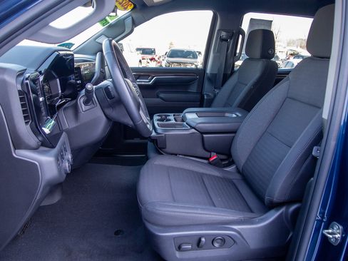 Used 2023 Chevrolet Silverado 1500 LT AWD/4WD image 12