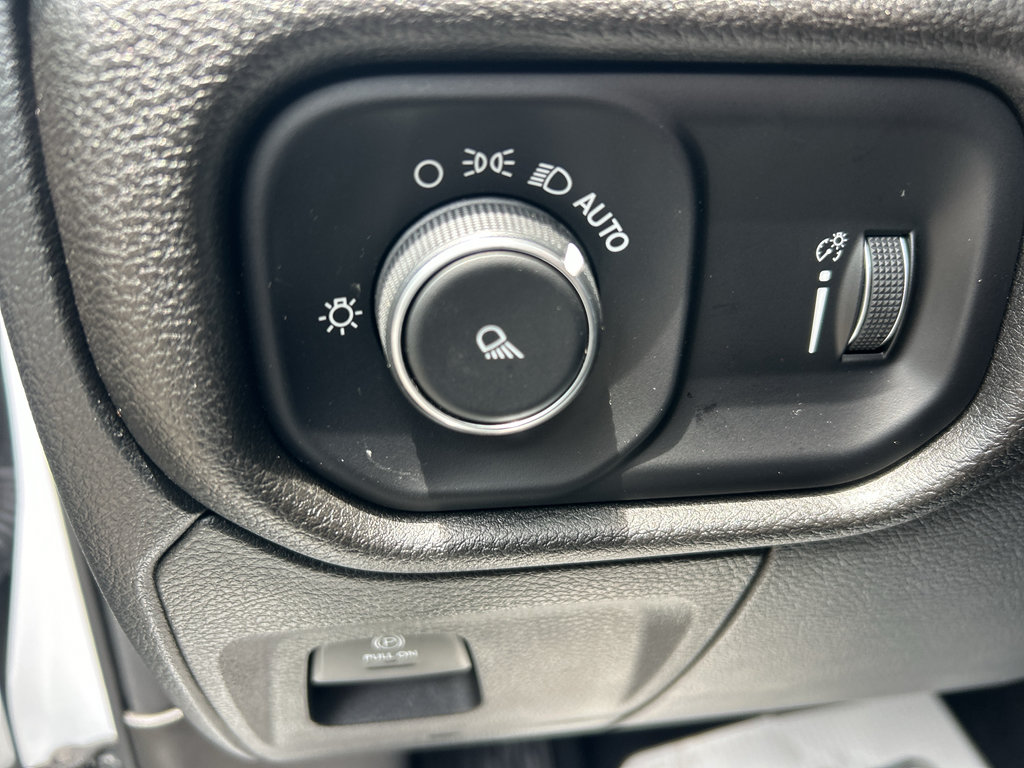 Used 2025 RAM 1500 HFE RWD image 22