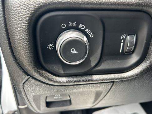 Certified 2025 RAM 1500 HFE RWD image 22