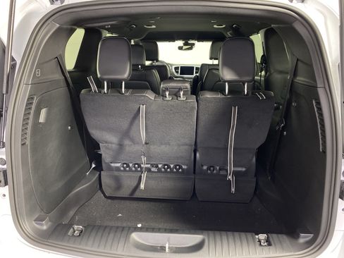 New 2026 Chrysler Pacifica Select AWD/4WD image 31