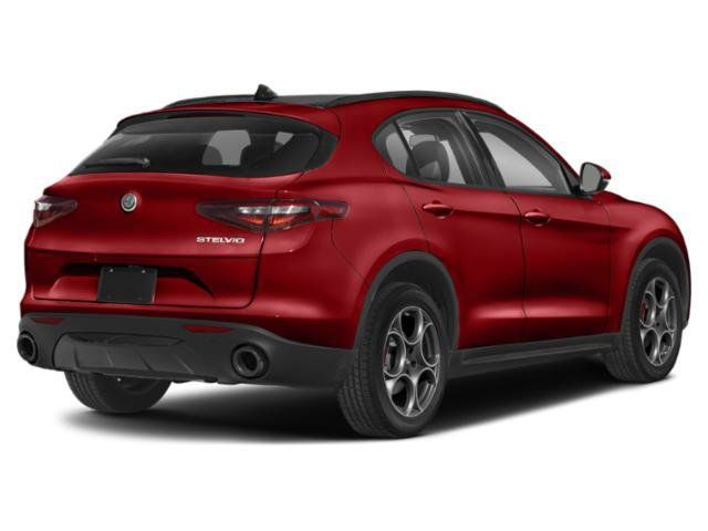 Used 2023 Alfa Romeo Stelvio Ti AWD/4WD image 2