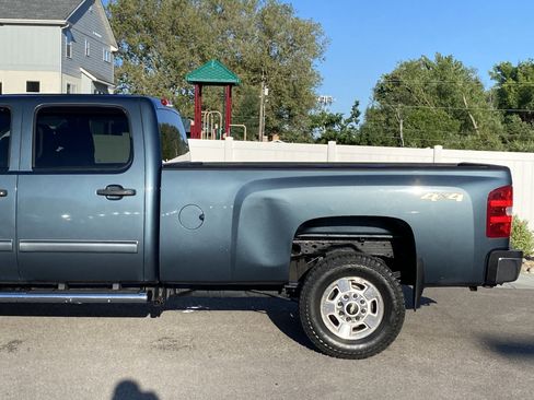 Used 2013 Chevrolet Silverado 2500 LT w/ Interior Plus Package AWD/4WD image 4