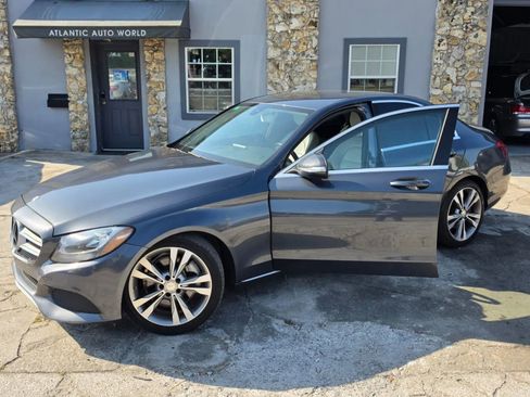 Used 2015 Mercedes-Benz C 300 Sedan image 5