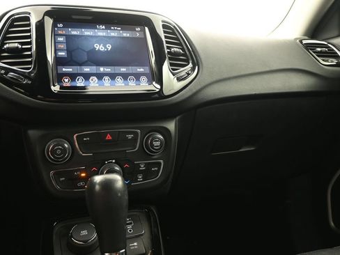 Used 2020 Jeep Compass Limited AWD/4WD image 16