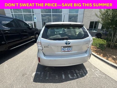 Used 2014 Toyota Prius V Three FWD image 4