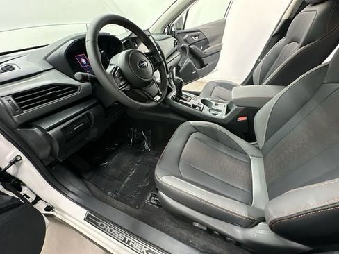 Used 2025 Subaru Crosstrek 2.5i Limited AWD/4WD image 16