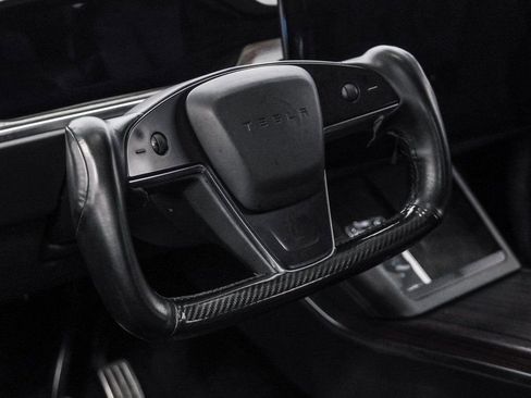 Used 2022 Tesla Model X image 19