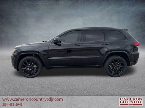 Used 2020 Jeep Grand Cherokee Altitude image 4