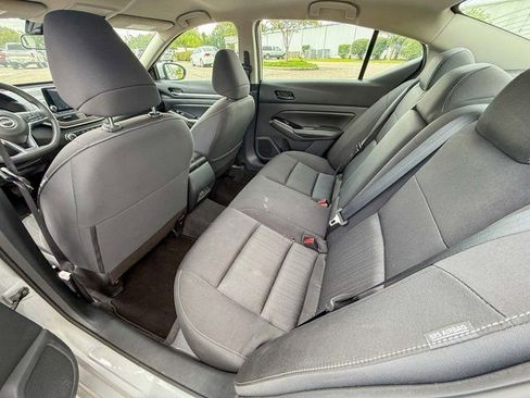 Used 2023 Nissan Altima 2.5 SV image 16