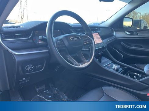 Used 2022 Jeep Grand Cherokee L Limited image 25