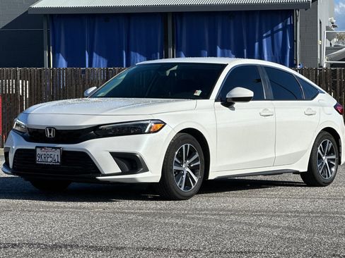 Used 2024 Honda Civic LX image 9