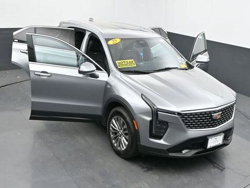 Used 2025 Cadillac XT4 Premium Luxury AWD/4WD image 58