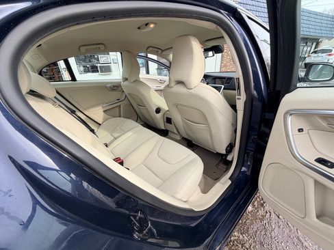 Used 2012 Volvo S60 T5 w/ Climate Pkg image 46