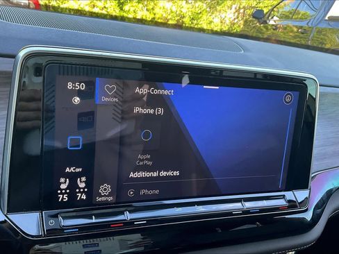 Used 2024 Volkswagen Atlas SEL image 32