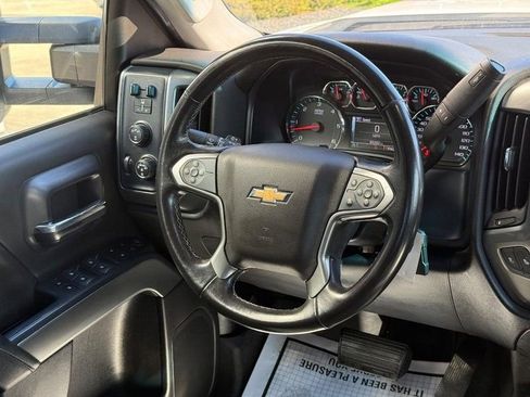 Used 2019 Chevrolet Silverado 2500 LT w/ LT Convenience Package AWD/4WD image 16