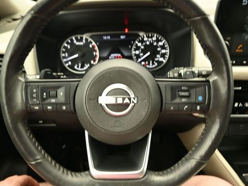Used 2022 Nissan Rogue SL w/ SL Premium Package FWD image 15