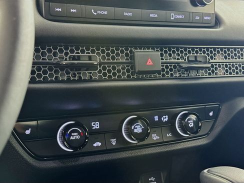 Used 2024 Honda HR-V Sport image 18