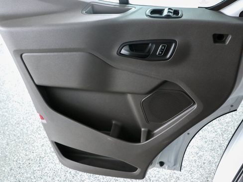 Used 2025 Ford Transit 350 XLT RWD image 21