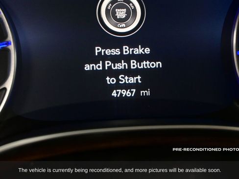 Used 2023 Chrysler Pacifica Limited image 11