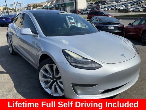 Used 2017 Tesla Model 3 Long Range image 1