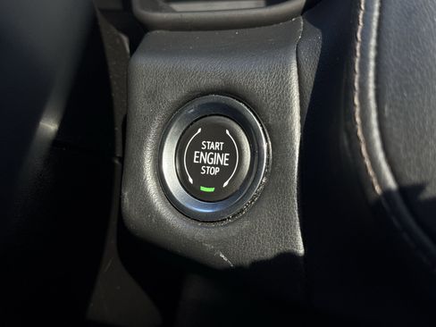 Used 2023 Chevrolet Suburban High Country image 17