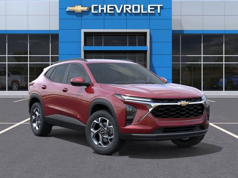 New 2025 Chevrolet Trax LT w/ Driver Confidence Package image 31
