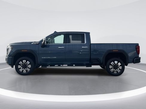 New 2026 GMC Sierra 3500 Denali AWD/4WD image 6