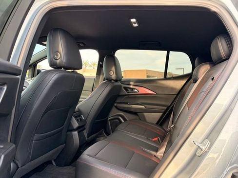 Used 2024 Chevrolet Equinox EV RS FWD image 12