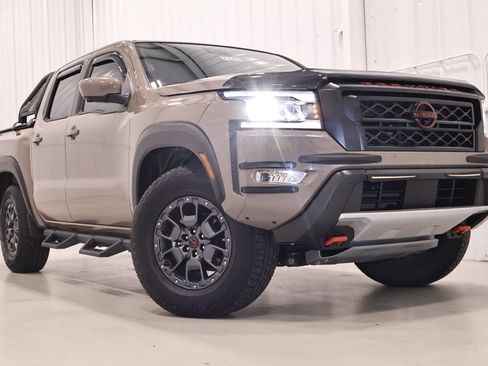 Used 2023 Nissan Frontier PRO-4X w/ Pro-4X Premium Package AWD/4WD image 44