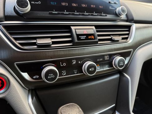Used 2019 Honda Accord LX image 36