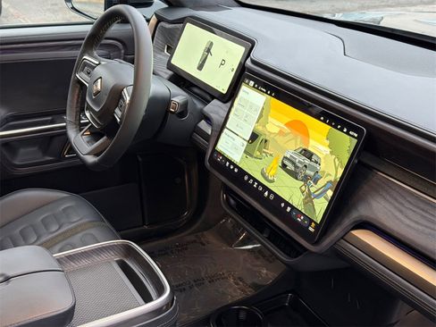 Used 2023 Rivian R1S Adventure image 13