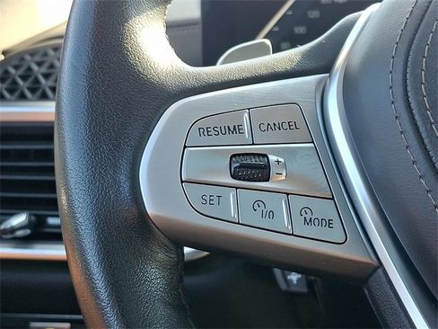 Used 2023 BMW X7 xDrive40i w/ Premium Package image 22