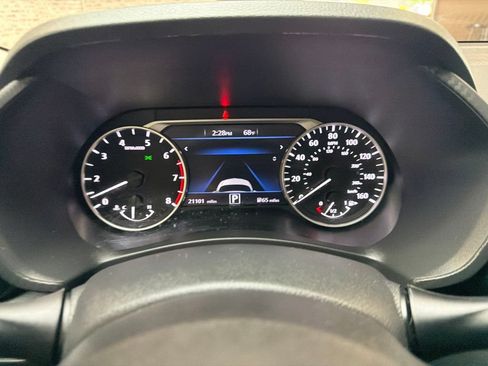 Used 2024 Nissan Sentra SV FWD image 24