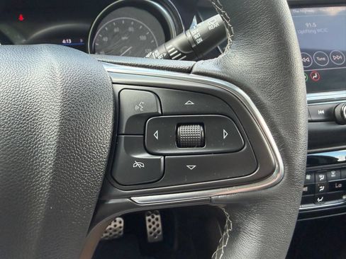 Used 2023 Buick Encore GX Select w/ Sport Touring Package FWD image 15