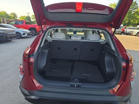 Certified 2025 Hyundai Kona SE FWD image 22