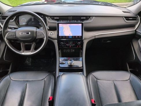 Used 2022 Jeep Grand Cherokee L Limited AWD/4WD image 17