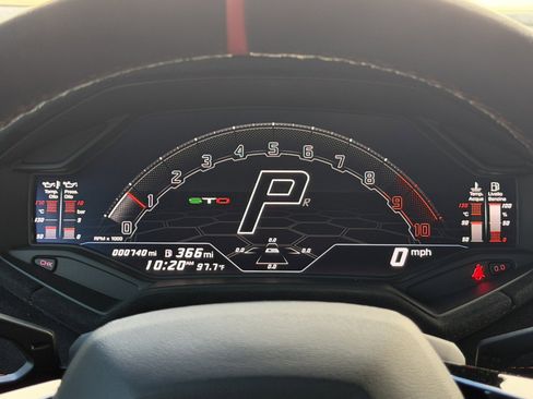 Used 2024 Lamborghini Huracan STO image 15