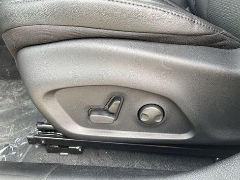 New 2026 Jeep Compass Latitude image 12