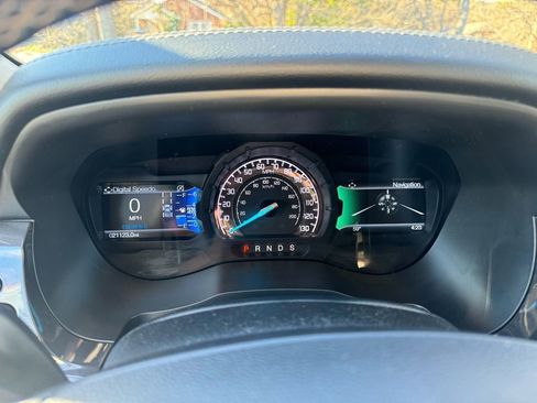 Used 2019 Ford Ranger Lariat w/ Equipment Group 501A Mid image 21