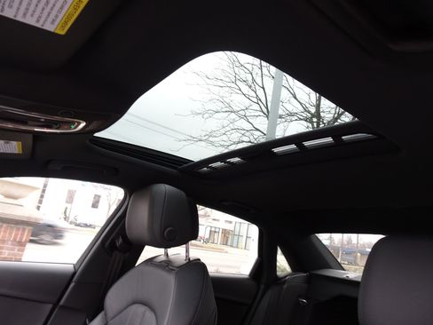 Used 2019 Audi A4 2.0T Prestige w/ Prestige Package image 10