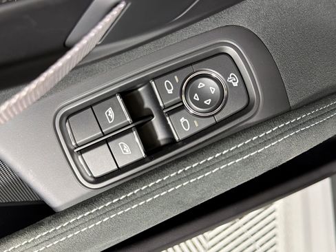 Certified 2021 Porsche 718 Boxster Spyder RWD image 13
