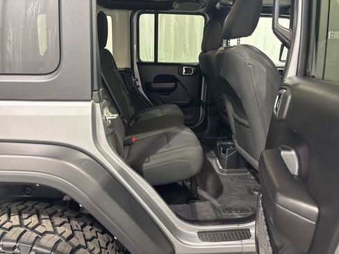Used 2021 Jeep Wrangler Unlimited Sport image 12